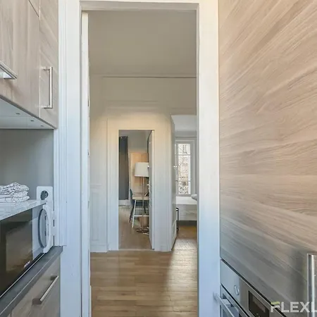 Flexliving - Whole Flat - Felix Faure Апартаменты *