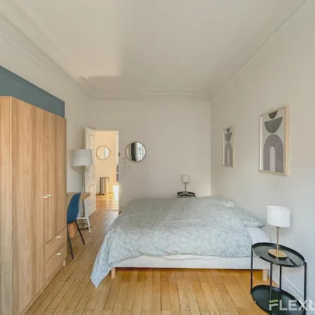Flexliving - Whole Flat - Felix Faure Апартаменты *