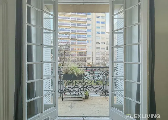 Flexliving - Whole Flat - Felix Faure